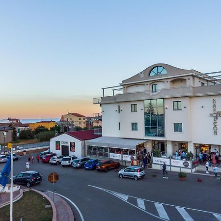 Hotel Napoleon ตอร์เร เมลิสซา ภายนอก รูปภาพ