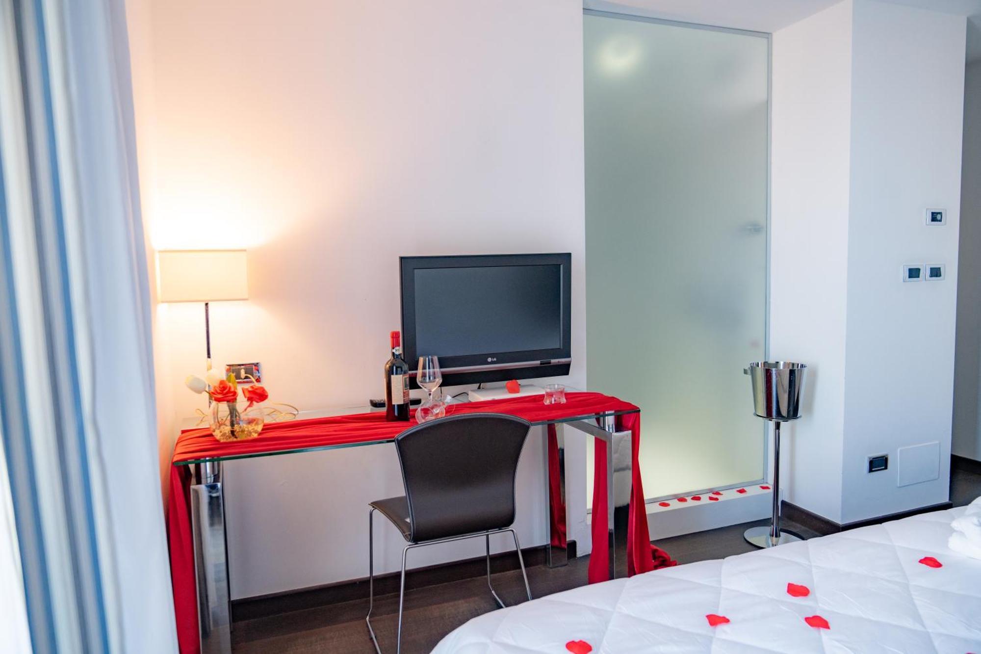 Hotel Napoleon ตอร์เร เมลิสซา ภายนอก รูปภาพ