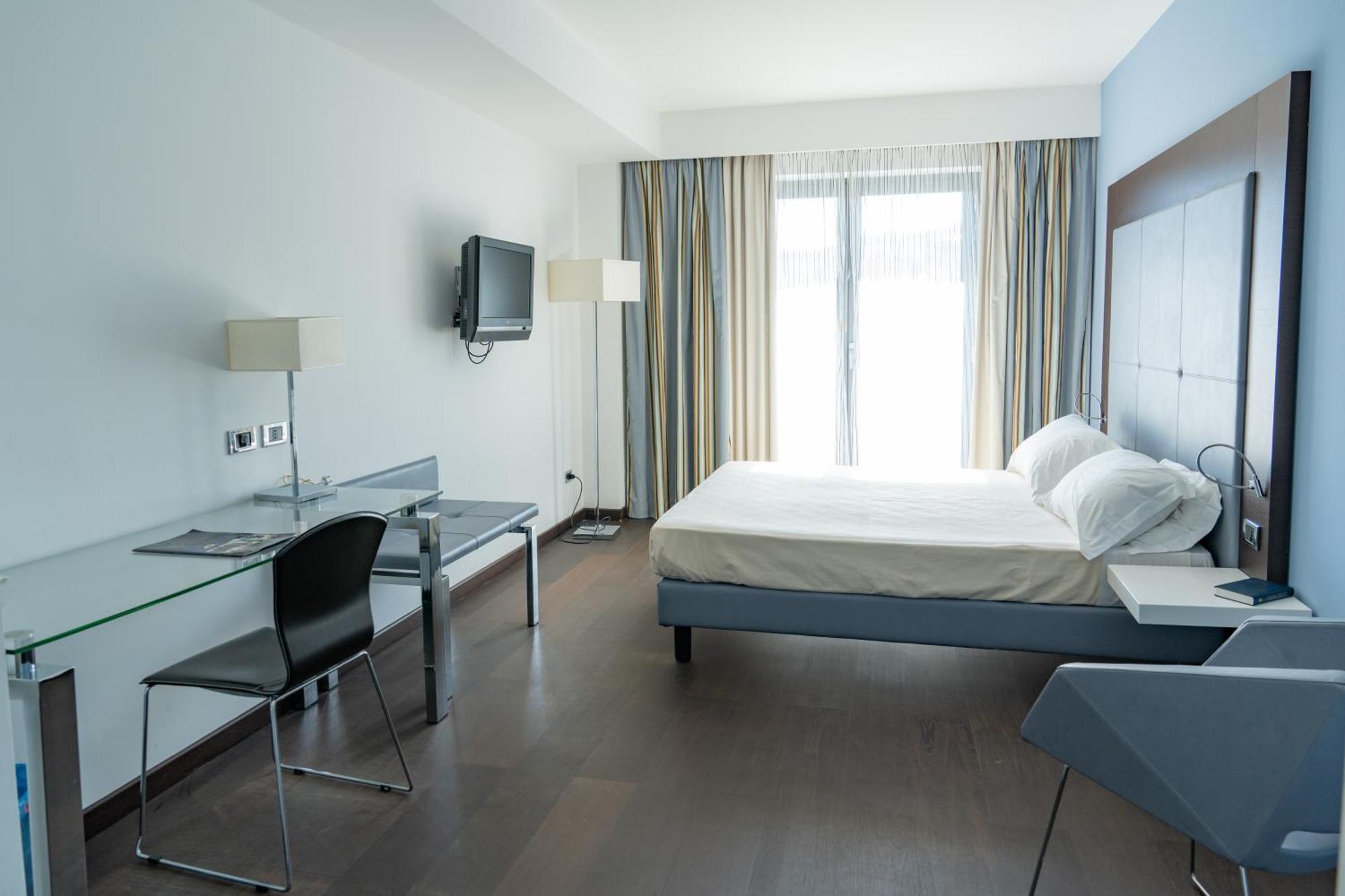 Hotel Napoleon ตอร์เร เมลิสซา ภายนอก รูปภาพ