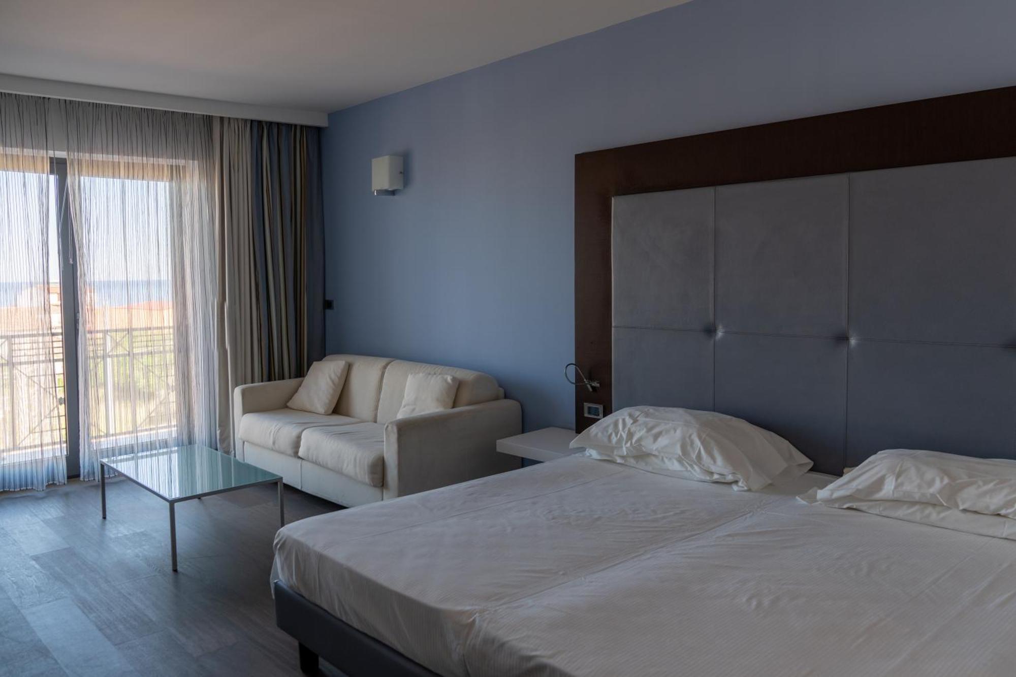 Hotel Napoleon ตอร์เร เมลิสซา ภายนอก รูปภาพ
