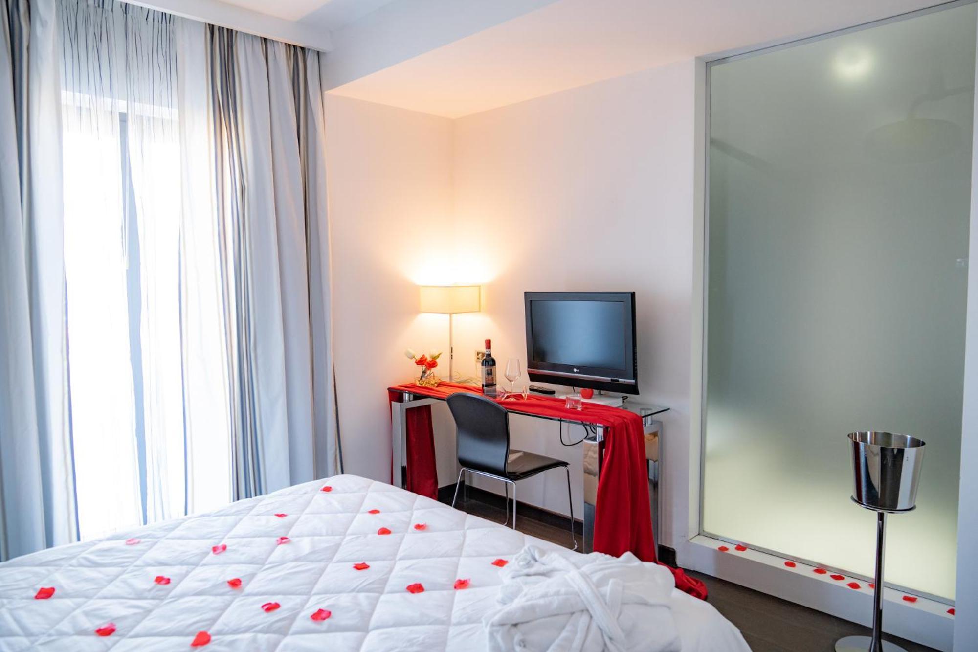 Hotel Napoleon ตอร์เร เมลิสซา ภายนอก รูปภาพ